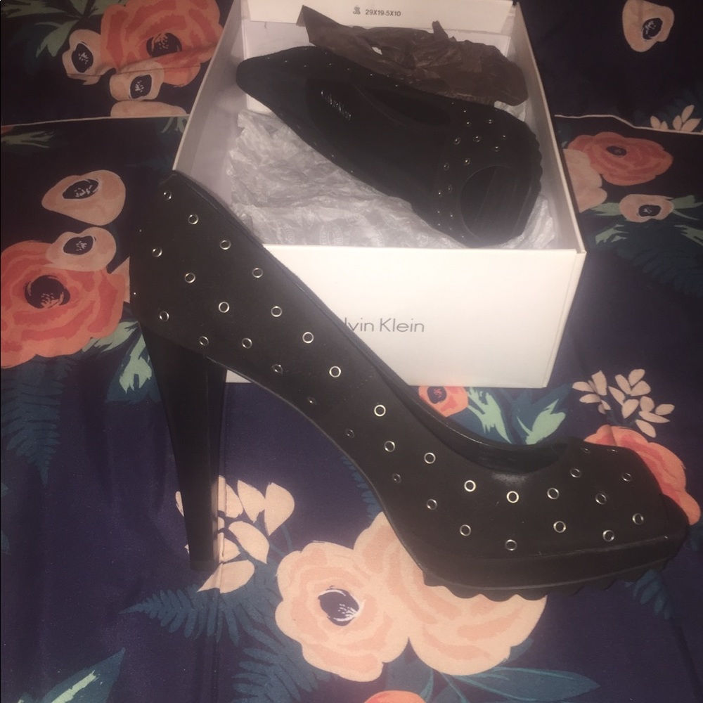 Calvin Klein black heel